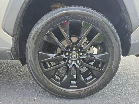Used 2019 Toyota RAV4 XLE Premium w/ Advanced Technology Package FWD image 34