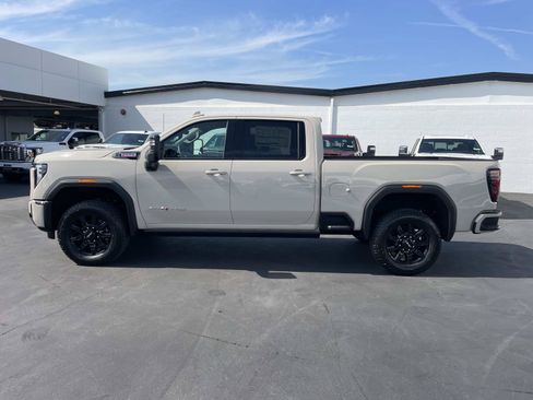 New 2026 GMC Sierra 2500 AT4 w/ AT4 Premium Plus Package AWD/4WD image 3