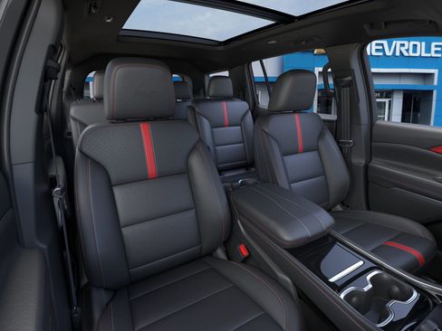 New 2026 Chevrolet Traverse RS w/ LPO, Floor Liner Package image 16