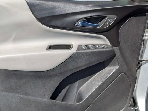 Used 2022 Chevrolet Equinox LT image 13