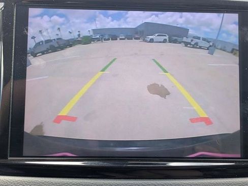 Used 2023 Chrysler Pacifica Touring-L FWD image 14