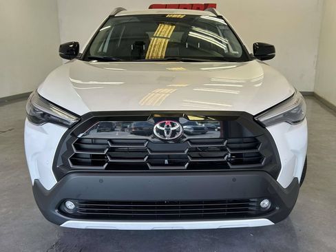 Used 2026 Toyota Corolla Cross XLE FWD image 8
