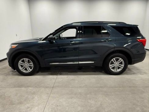 Used 2023 Ford Explorer XLT image 8
