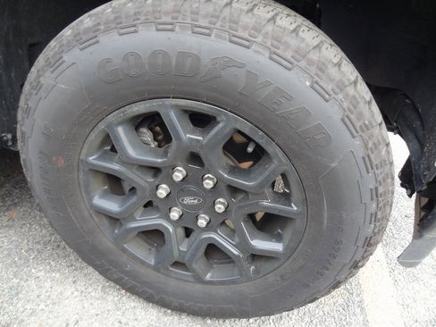 Certified 2025 Ford F150 XLT w/ Equipment Group 302A MID image 17