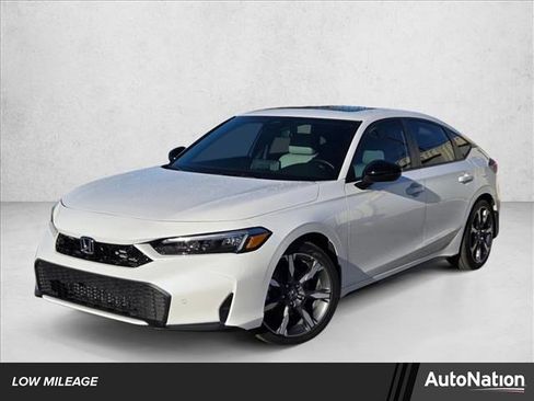 Used 2025 Honda Civic Sport Touring image 1