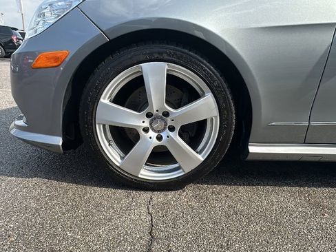 Used 2011 Mercedes-Benz E 350 Sedan image 9