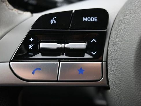 Used 2024 Hyundai Elantra SEL w/ Convenience Package FWD image 23