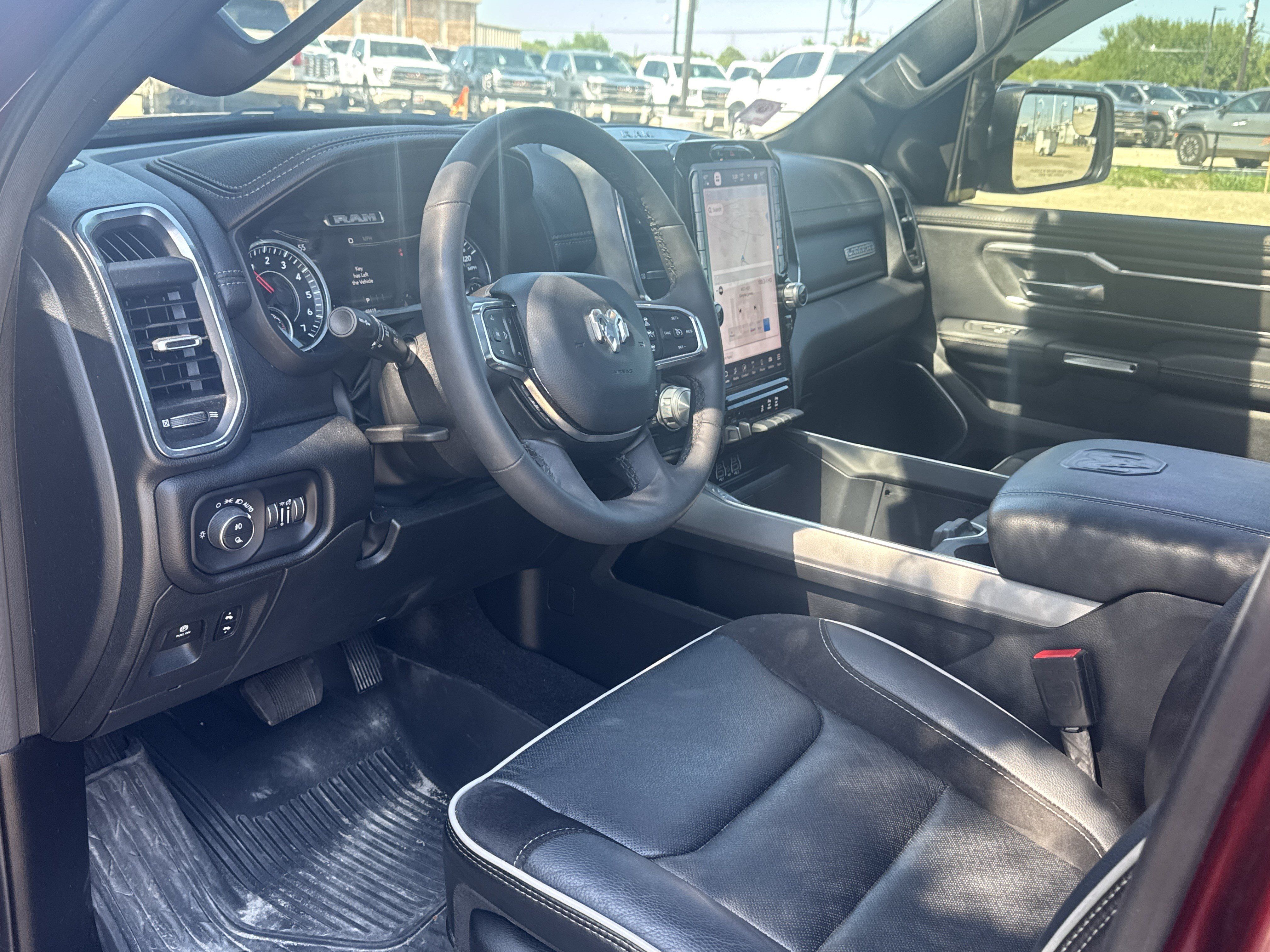 Used 2025 RAM 1500 Laramie w/ Laramie Southwest Edition AWD/4WD image 5