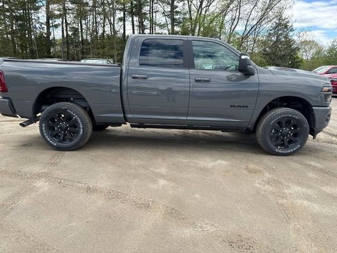 New 2026 RAM 2500 Laramie AWD/4WD image 6