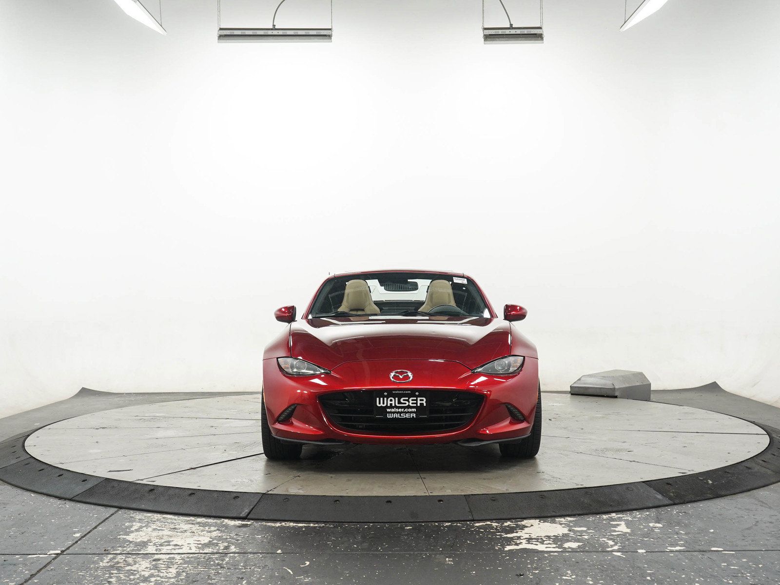 Used 2020 MAZDA MX-5 Miata RF Grand Touring RWD image 9