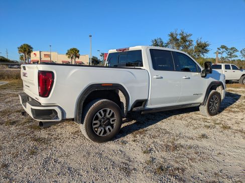 Used 2022 GMC Sierra 2500 AT4 w/ AT4 Premium Plus Package image 4