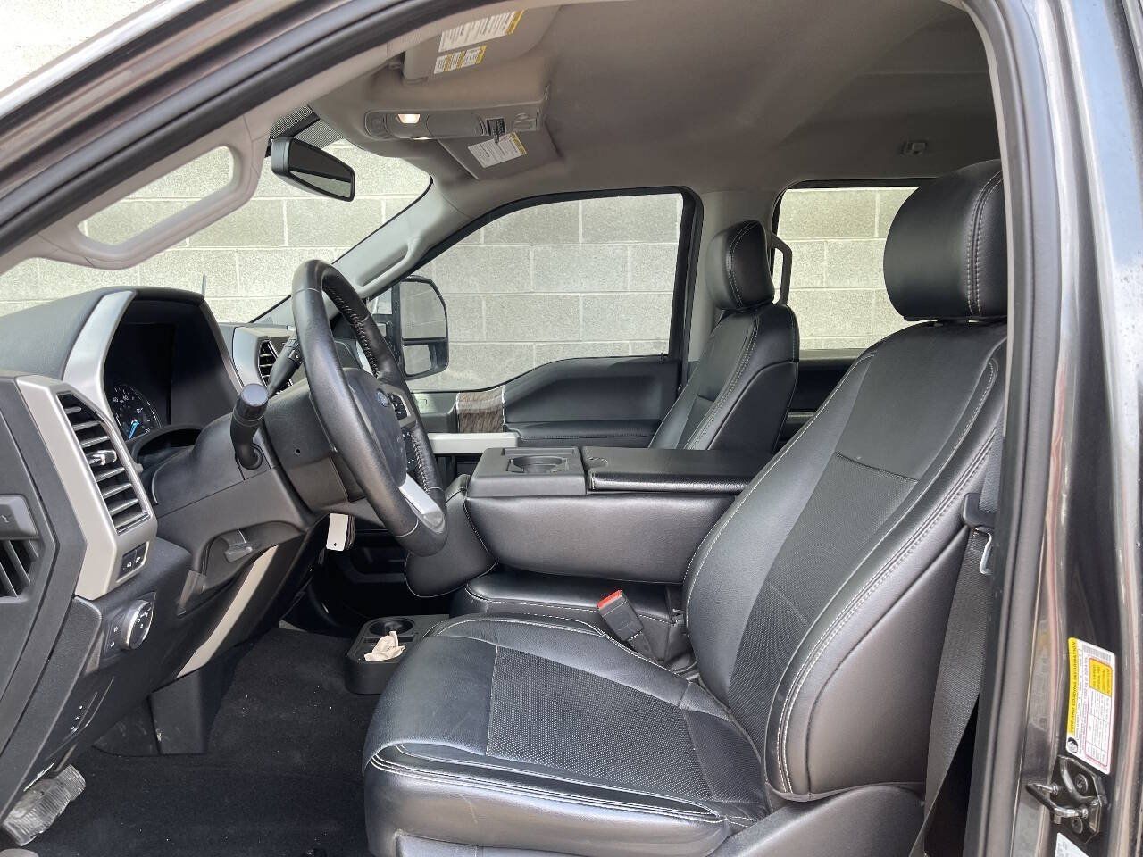 Used 2019 Ford F250 Lariat w/ Lariat Value Package AWD/4WD image 9