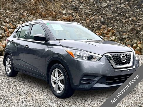 Used 2019 Nissan Kicks S FWD image 6