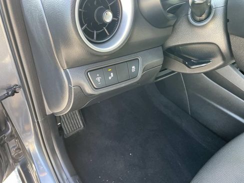 Used 2024 Kia Forte LXS w/ LXS Technology Package FWD image 19