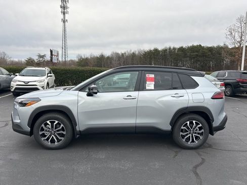 New 2026 Toyota Corolla Cross SE image 9