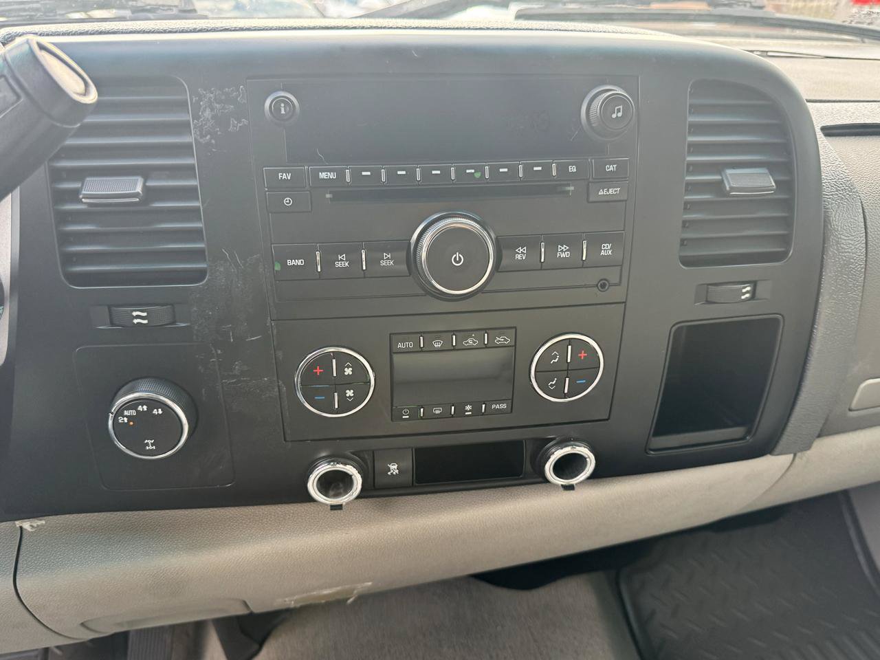 Used 2008 GMC Sierra 1500 SLE w/ Power Pack Plus AWD/4WD image 20