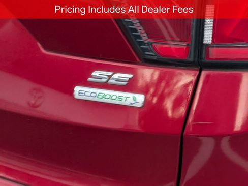 Used 2017 Ford Escape SE w/ SE Cold Weather Package FWD image 7