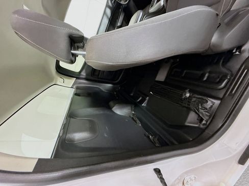 Used 2022 Chevrolet Colorado LT w/ Fleet Safety Package image 26