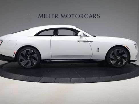 Used 2026 Rolls-Royce Spectre image 3