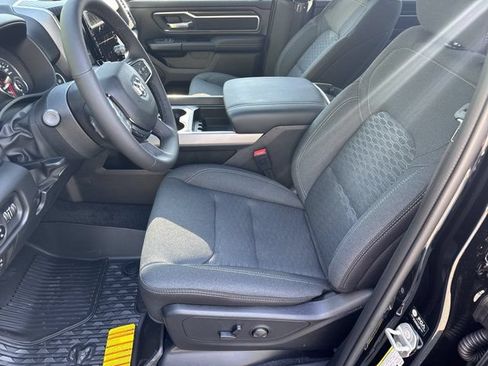 New 2026 RAM 1500 Big Horn AWD/4WD image 9
