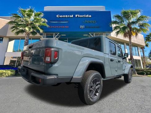 New 2026 Jeep Gladiator Sport AWD/4WD image 5