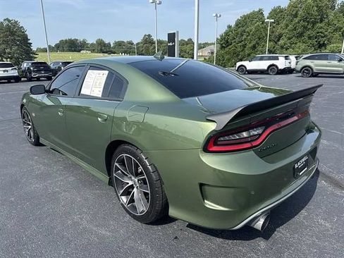 Used 2018 Dodge Charger R/T Scat Pack RWD image 5