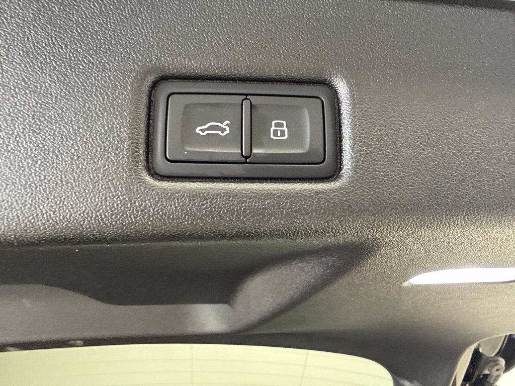 Used 2025 Audi Q5 Premium Plus AWD/4WD image 22
