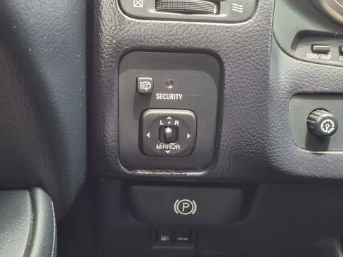 Used 2005 Lexus SC 430 Convertible RWD image 22
