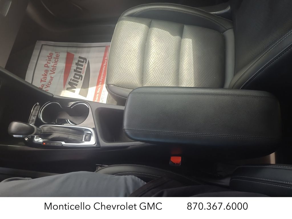 Certified 2022 Buick Encore GX Essence w/ Experience Buick Package FWD image 24