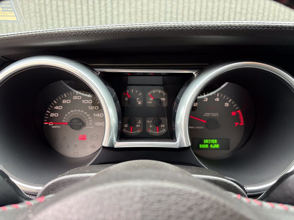 Used 2007 Ford Mustang Shelby GT500 RWD image 38