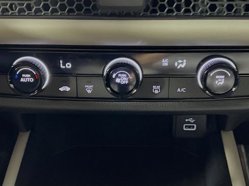 Used 2024 Honda HR-V LX image 26