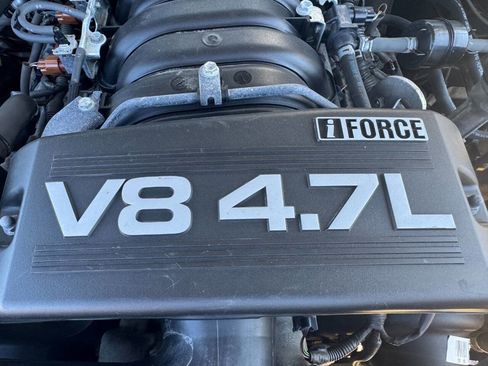 Used 2007 Toyota Sequoia SR5 image 30