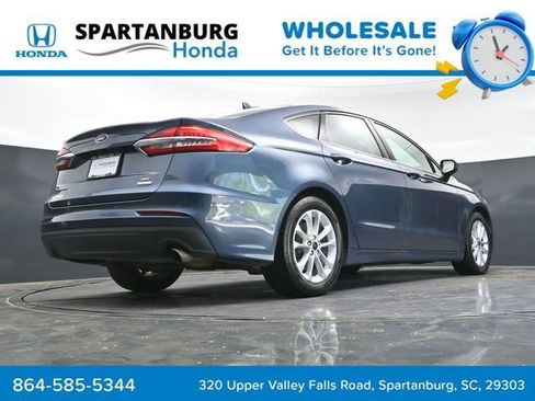 Used 2019 Ford Fusion SE image 32