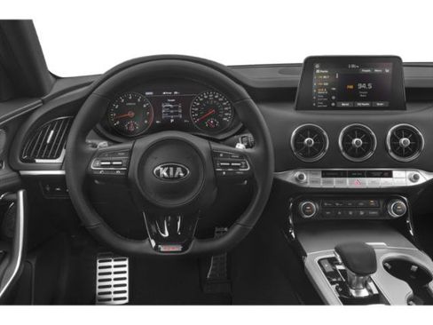 Used 2020 Kia Stinger GT-Line w/ Sun & Sound Package AWD/4WD image 10