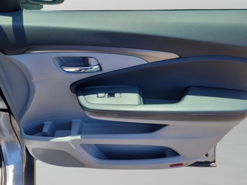 Used 2016 Honda Pilot EX image 19