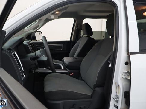 Used 2023 RAM 1500 Classic SLT w/ Trailer & Traction Group RWD image 9