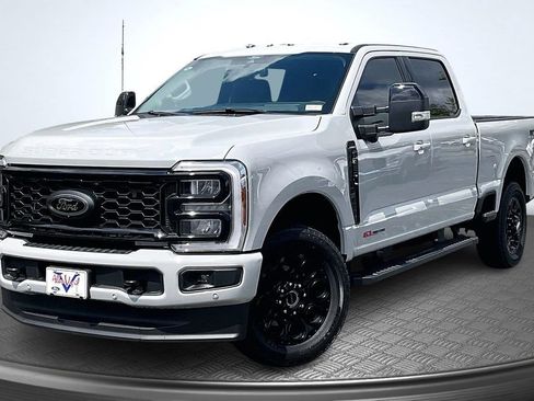New 2026 Ford F350 Lariat w/ Black Appearance Package AWD/4WD image 2