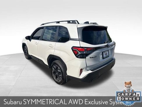 Used 2025 Subaru Forester Premium AWD/4WD image 6