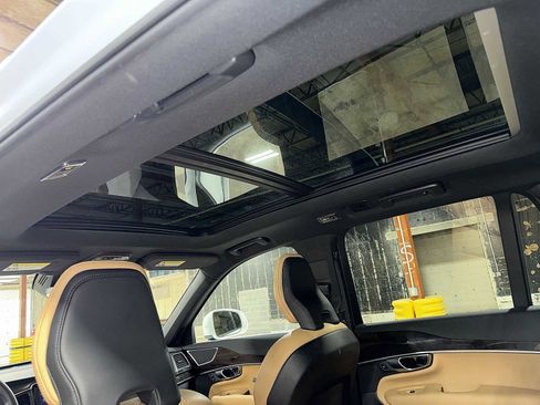 Used 2019 Volvo XC90 T6 Momentum image 26