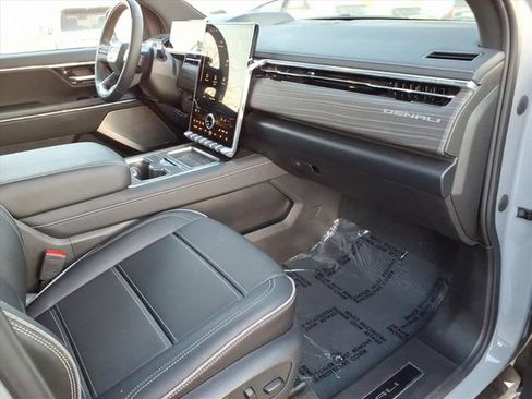 Used 2025 GMC Sierra EV Denali image 27