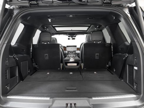 Used 2022 Lincoln Navigator Black Label image 23