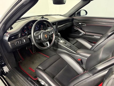 Certified 2019 Porsche 911 Turbo S image 4