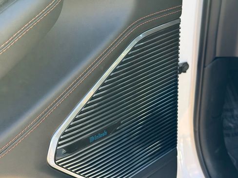 New 2026 Jeep Grand Cherokee L Summit image 16