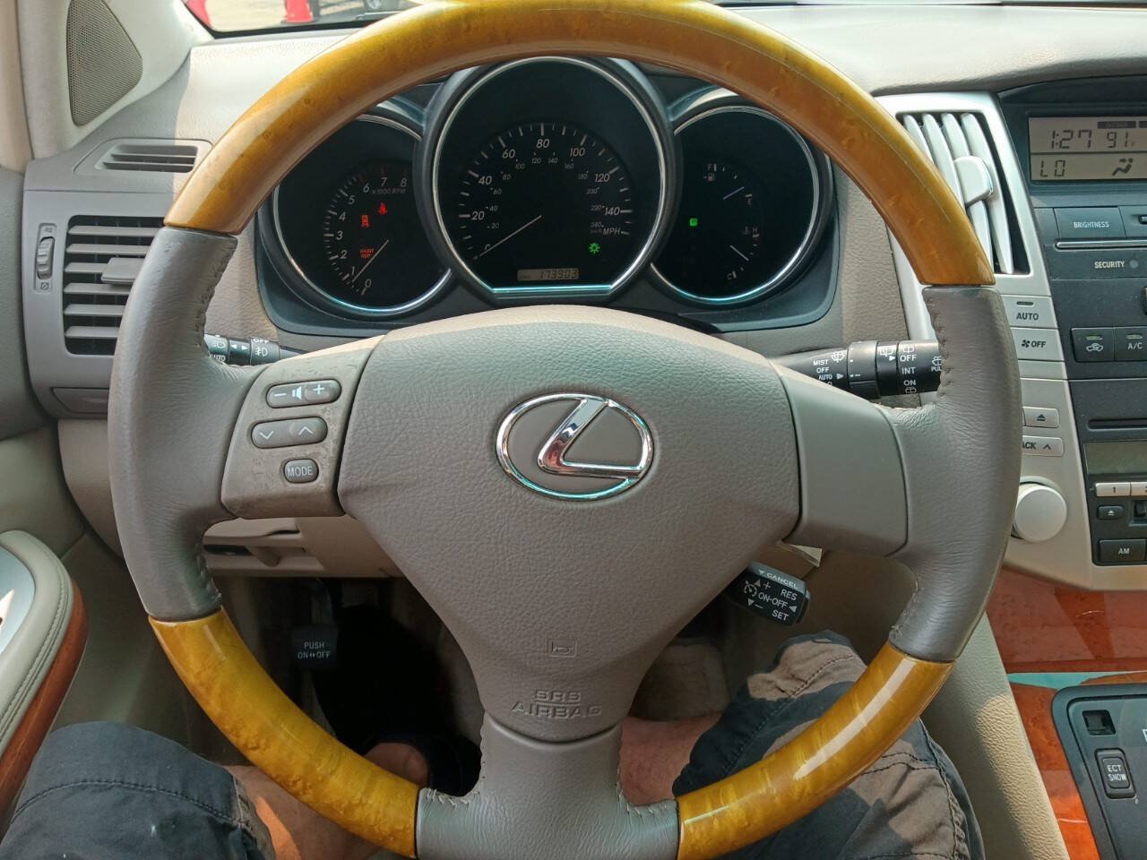 Used 2005 Lexus RX 330 FWD image 17