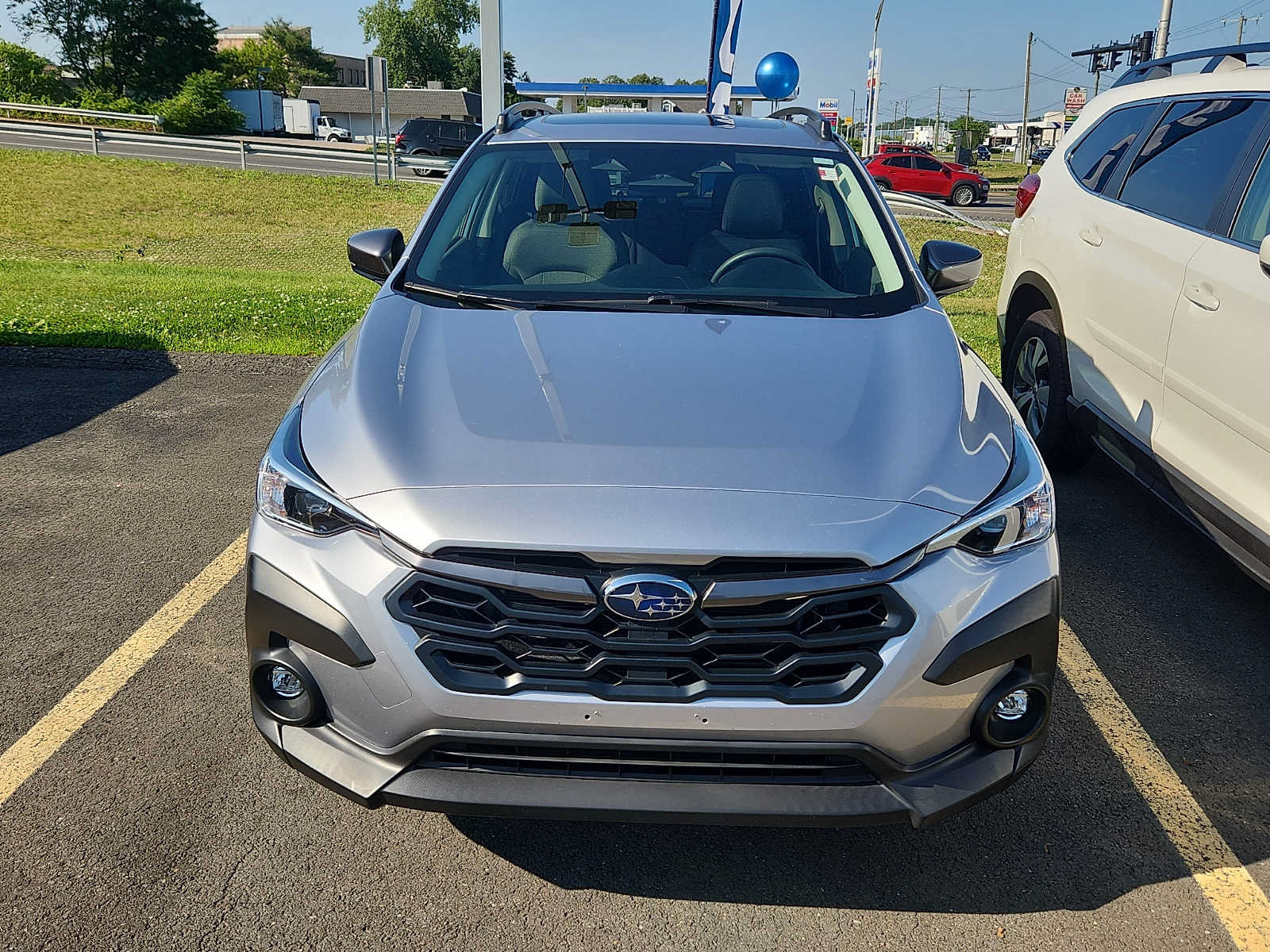 Used 2024 Subaru Crosstrek 2.0i Premium AWD/4WD image 2