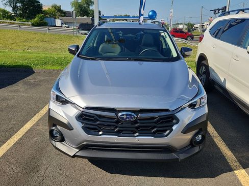Used 2024 Subaru Crosstrek 2.0i Premium AWD/4WD image 2