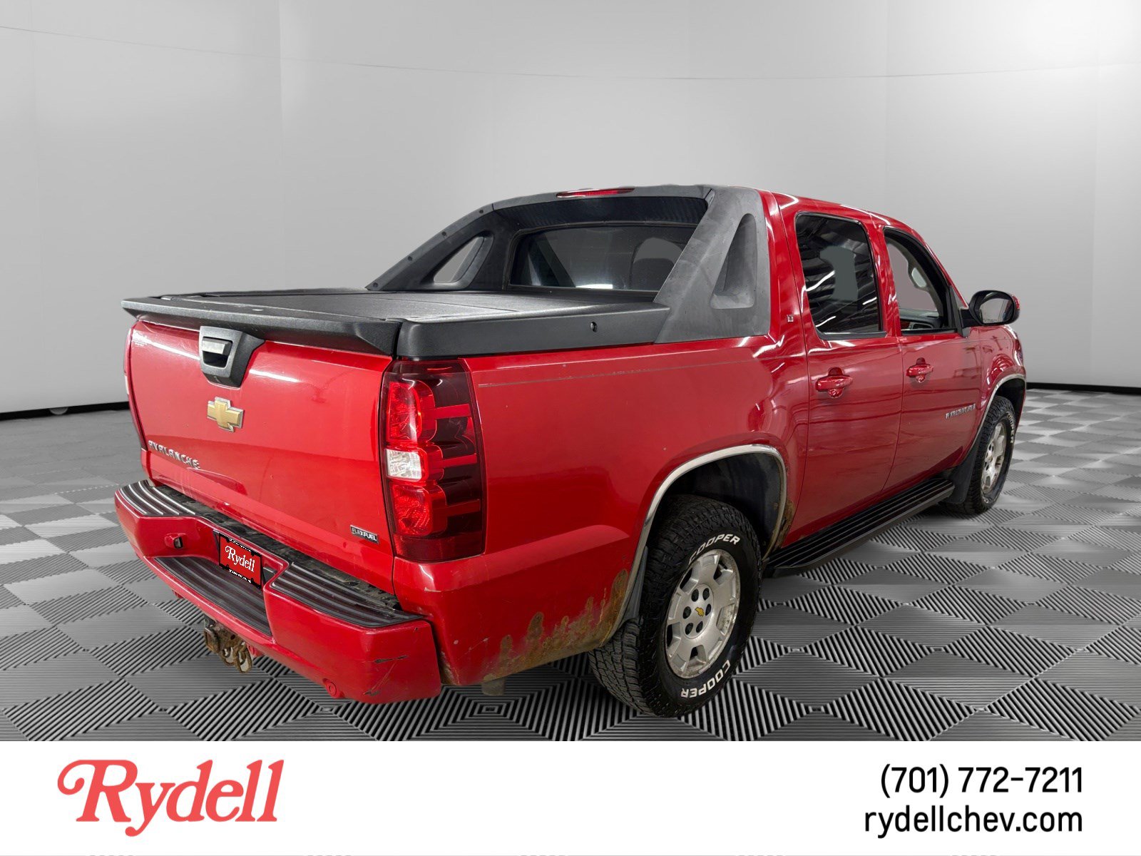 Used 2009 Chevrolet Avalanche LT w/ Luxury Package AWD/4WD image 5