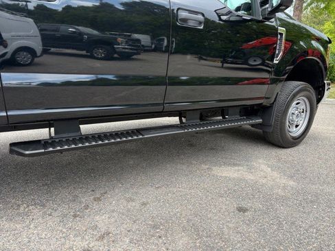 Used 2018 Ford F250 XL w/ Power Equipment Group AWD/4WD image 14