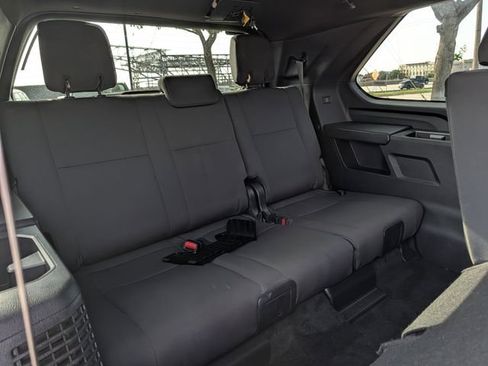 Used 2025 Toyota Sequoia SR5 AWD/4WD image 32
