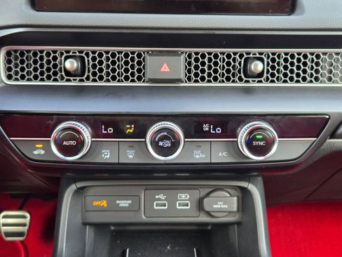 Used 2025 Honda Civic Type R image 18